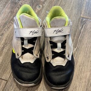 Jordan Flight, size 2Y
